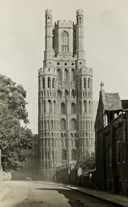 Ely-Kathedrale: Westturm von der Galerie von Frederick H. Evans
