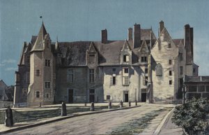 Bauge, Schloss (Rathaus und Gendarmerie), Ensemble auf dem Platz von French Photographer