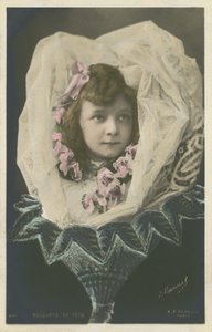 Mädchen in einer Blume von French Photographer