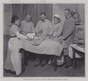 Impfung eines Patienten mit dem Impfstoff gegen Krupp in einem Krankenhaus für kranke Kinder in Paris von French Photographer