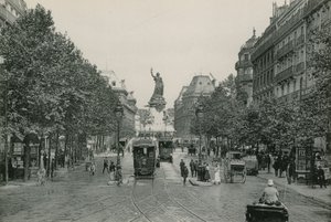 La Rue du Temple et la Place de la République