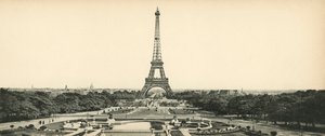 Paris, Der Eiffelturm und die Gärten des Marsfelds von French Photographer