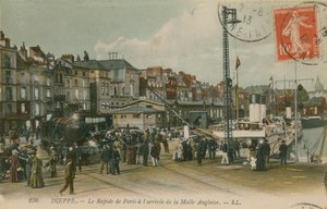 Paris-Expresszug am Ufer von Dieppe von French Photographer