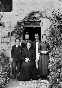 Porträt einer Familie in der Nähe von Bourmont in Haute Marne. Fotografie späte 19. Jahrhundert. Ducos Sammlung