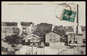 Postkarte, die die Minen von Grosmenil, Kohlesortierung, Haute-Loire, um 1900 darstellt von French Photographer