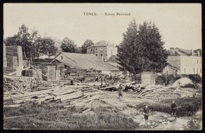 Postkarte, die das Sägewerk Reviraud in Tence, Haute-Loire, um 1900 darstellt von French Photographer