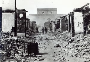 Die Zerstörung in China während des Boxeraufstands von 1900 von French Photographer