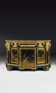Eine späte Louis XV Kommode, ca. 1763-70