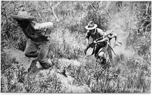 Amerikanische Soldaten jagen einen Revolutionär, Illustration aus Le Monde Illustre veröffentlicht am 13. Juni 1914 von French School