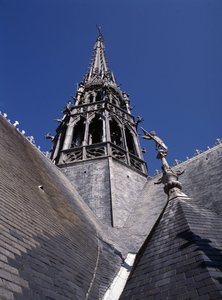 Turmspitze der Kathedrale von Amiens (80).