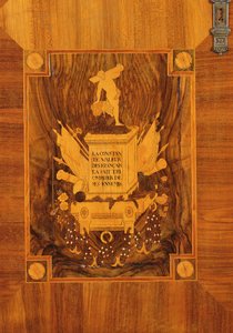 Buffetschrank mit revolutionärem Design, eingelegtes Detail von Emblem und Motto (Marketerie) von French School