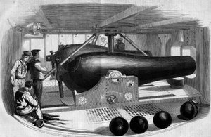 Kanone im Inneren des Turms, der die Mitte des gepanzerten „Passaic“ besetzt, Schiff der amerikanischen Bundesarmee während des Bürgerkriegs