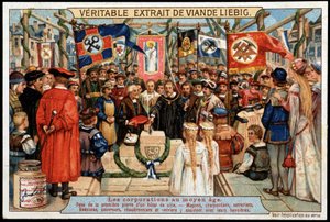 Zünfte im Mittelalter: Grundsteinlegung eines Rathauses, Maurer, Zimmerleute, Schlosser, Tischler, Dachdecker, Kesselschmiede und Glaser nehmen mit ihren verschiedenen Bannern teil