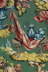 Stoff mit einer Schokoladenkanne und einer Teekanne, Lyoner Werkstatt, ca. 1730