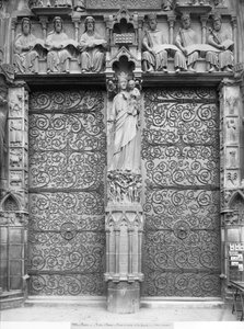 Fassade von Notre-Dame, linkes Portal, Paris von French School