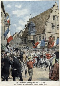 Französische Flagge weht wieder in den Straßen von Molsheim, Elsass, während der Sportmesse in „Le Petit Journal“ vom 4. Juli
