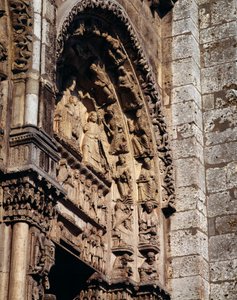Gotische Kunst: Detail des Tympanons des Königlichen Portals der Basilika Notre Dame de Chartres von French School
