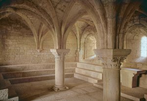 Innenansicht des Kapitelsaals der Zisterzienserabtei, gegründet 1146 von French School
