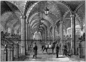 Innenansicht der kaiserlichen Ställe im Louvre, Paris von French School