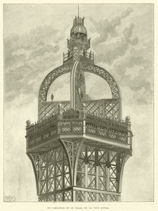 Der Glockenturm und der Leuchtturm des Eiffelturms von French School