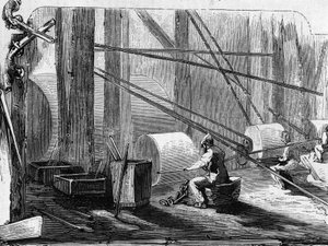 Herstellung von Gewehrläufen: Polieren von Eisenrohren mit Steinrädern. Gravur in „Le Monde Illustré“ Nr. 35 vom 12. Dezember 1857. von French School
