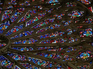 Teilansicht des nördlichen Rosettenfensters, ca. 1300 von French School