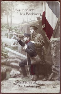 Patriotische Postkarte aus dem Ersten Weltkrieg, die einen französischen und einen englischen Soldaten zusammen darstellt, um 1915