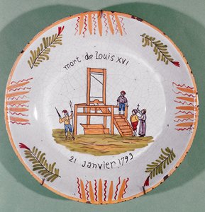 Teller mit französischem Revolutionsmotiv zur Erinnerung an die Hinrichtung von Ludwig XVI.
