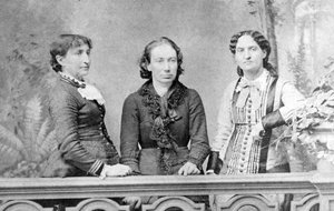 Porträt von Louise Michel zwischen Marie Ferre und Paule Minck - 1871 -