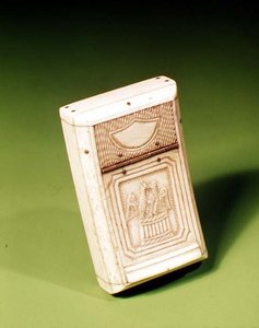 Schnupftabakdose, hergestellt von einem Kriegsgefangenen, ca. 1790
