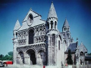 Südwestansicht der Kirche von French School