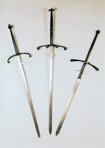 Drei Zweihandschwerter, 1570