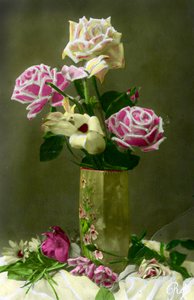 Vase mit Rosen, ca. 1898 von French School