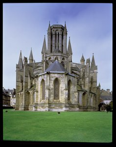 Blick auf die Kathedrale von Coutances vom Osten