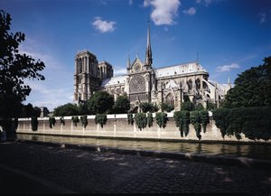 Ansicht der Kathedrale von der Seine, 1163-1345 von French School