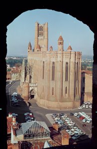 Ansicht der Kathedrale von Sainte-Cécile, 1277-1392 von French School