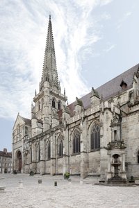 Ansicht der Kathedrale Saint Lazare d
