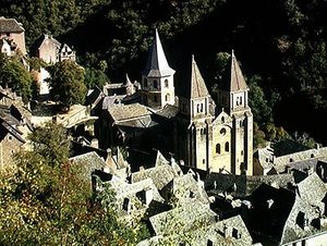 Ansicht der Kirche St. Foy, erbaut c.1140 von French School