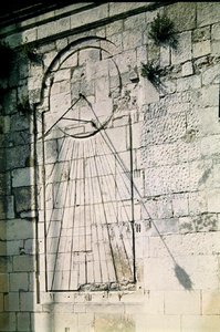 Ansicht der Sonnenuhr an der Fassade des Hôtel de Ville, ca.1544 von French School