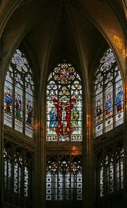Fenster mit Darstellung des Ostendes des Chors