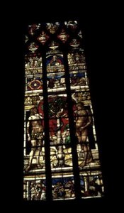 Fenster, das die Versuchung von Adam und Eva darstellt von French School