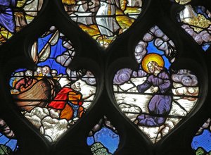 Fenster w12 mit Darstellung von Jesus, der auf dem Wasser geht, mit St. Petrus
