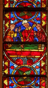 Fenster w213, Darstellung von Szenen aus dem Leben von St. Stephan und der Geschichte seiner Reliquien: er wird von Gamaliel und Nikodemus begraben