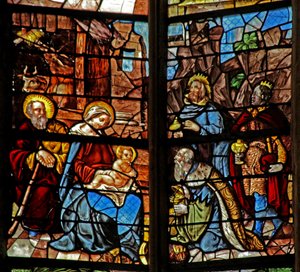 Fenster w2 zeigt die Anbetung der Heiligen Drei Könige von French School