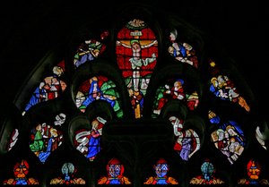 Fenster w2 mit der Kreuzigung und Szenen aus der Kindheit Christi von French School