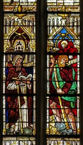 Fenster w4 mit Darstellung des Heiligen Antonius und des Heiligen Christophorus von French School