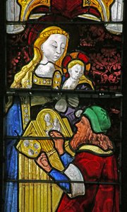 Fenster w4, St. Lukas malt die Jungfrau Maria