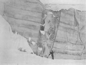 Wiederzementierte Gletscherspalte, ca. 1911, 1913