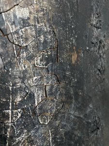 Gebrochenes dunkles Metall von Gabriela Aleksandra Szuba