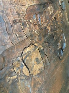 Verwitterte Goldpatina